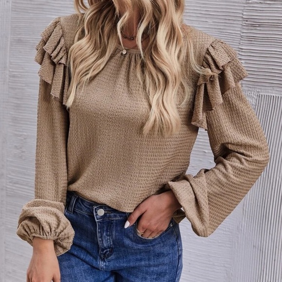 Boho ruffle trim blouse - Picture 4 of 16